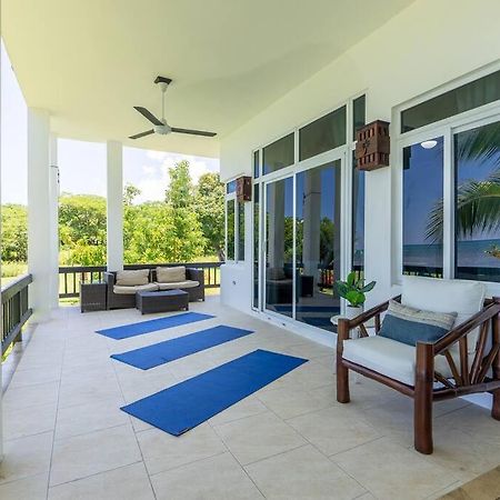 Ivy'S Cove Beach Side Condo - Luxury Villa Уайтхаус Экстерьер фото